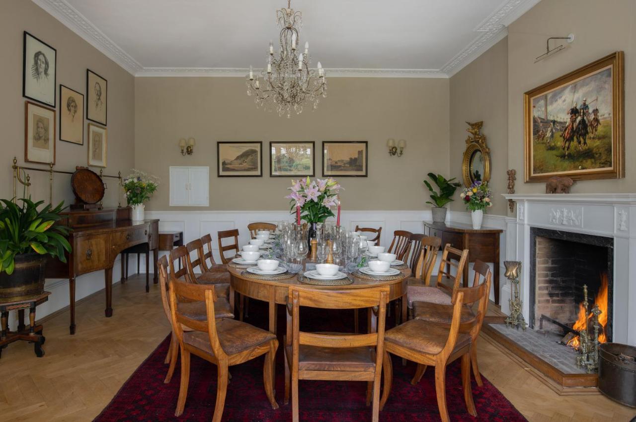 Henge Estate - Restored Manor House, Up To 11 En-Suite Bedrooms Shrewton Eksteriør billede