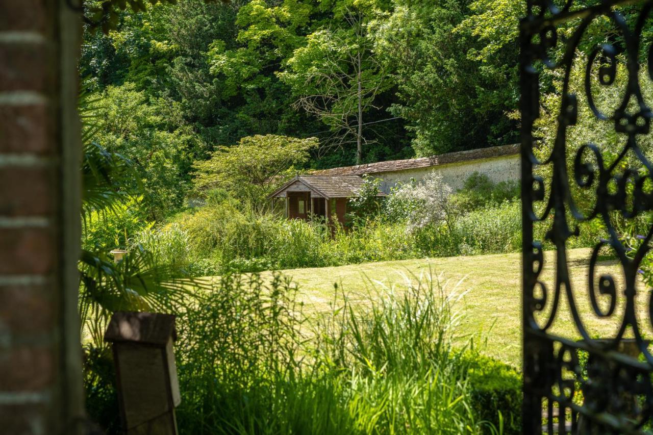 Henge Estate - Restored Manor House, Up To 11 En-Suite Bedrooms Shrewton Eksteriør billede